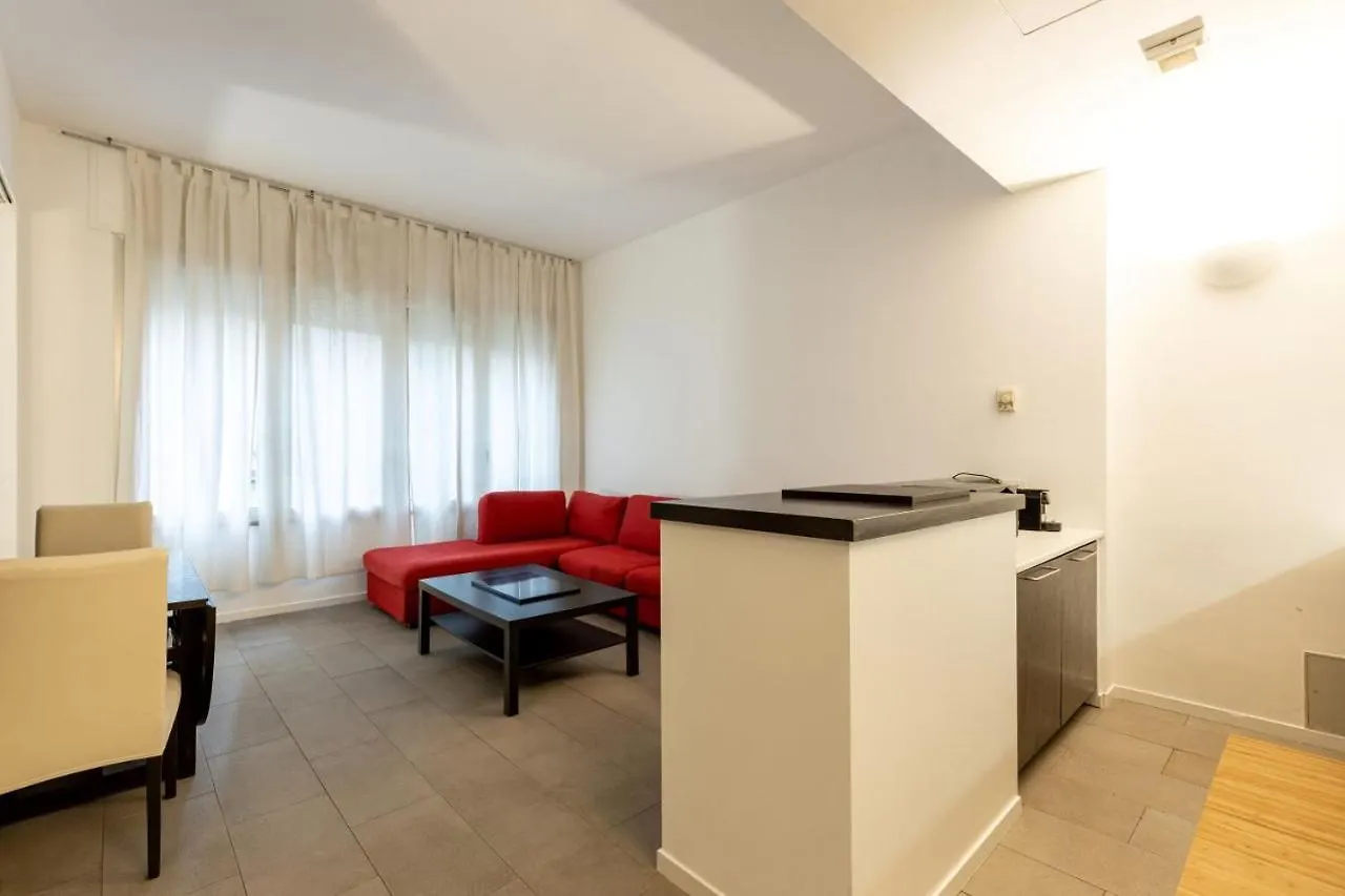 Apartment In Brera-Fatebenefratelli-Porta Nuova-Milano