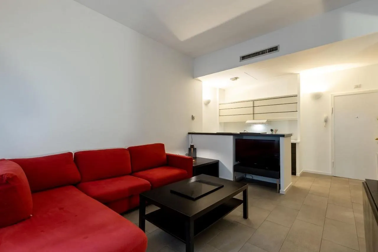 Apartment In Brera-Fatebenefratelli-Porta Nuova-Milano 0*, ميلان