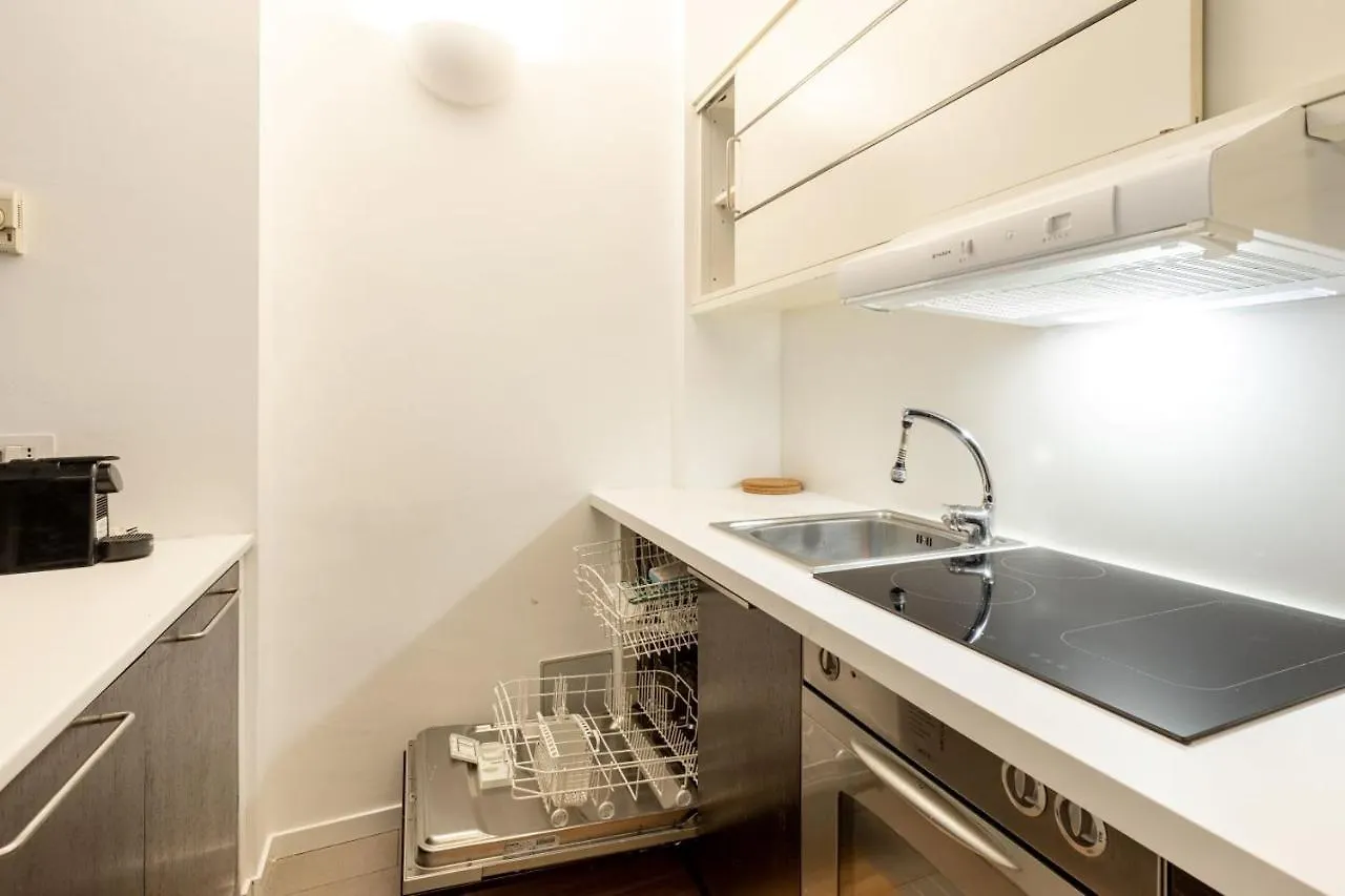 Apartment In Brera-Fatebenefratelli-Porta Nuova-Milano 0*, ميلان إيطاليا
