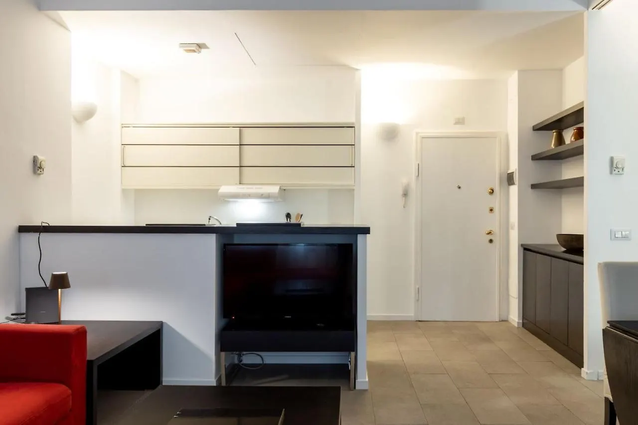 Apartment In Brera-Fatebenefratelli-Porta Nuova-Milano 0*, ميلان إيطاليا